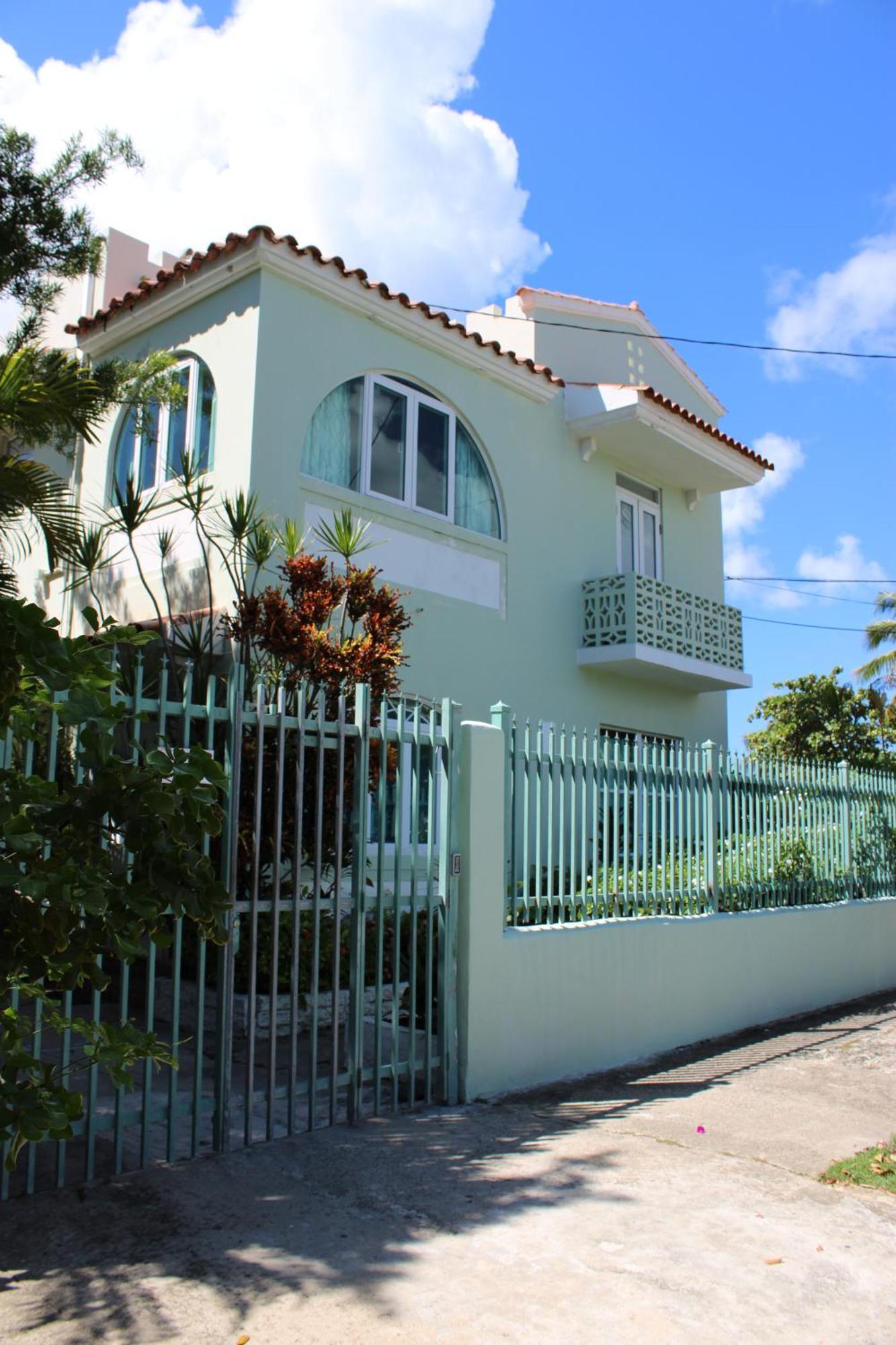 Numero Uno Beach Apartments San Juan Exterior photo
